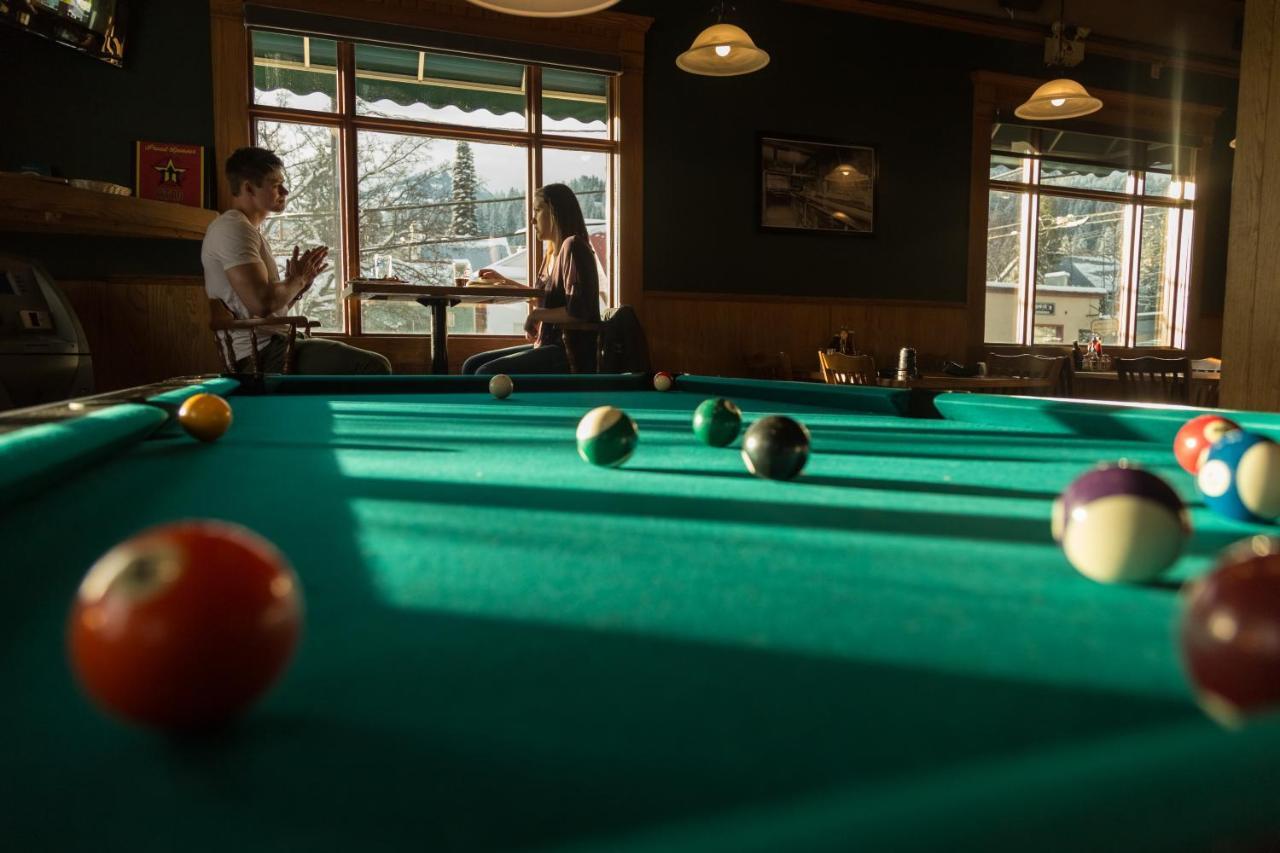 The Flying Steamshovel Inn Rossland Dış mekan fotoğraf